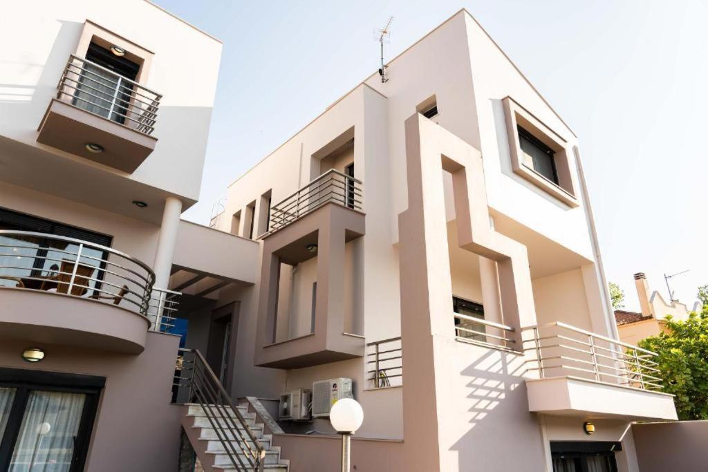 Venetia Luxury Villa Nea Iraklitsa Exterior photo